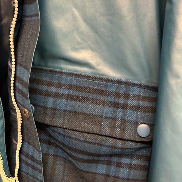 Burton x Adidas Gluhwein collaboration. - Picture 8 of 11